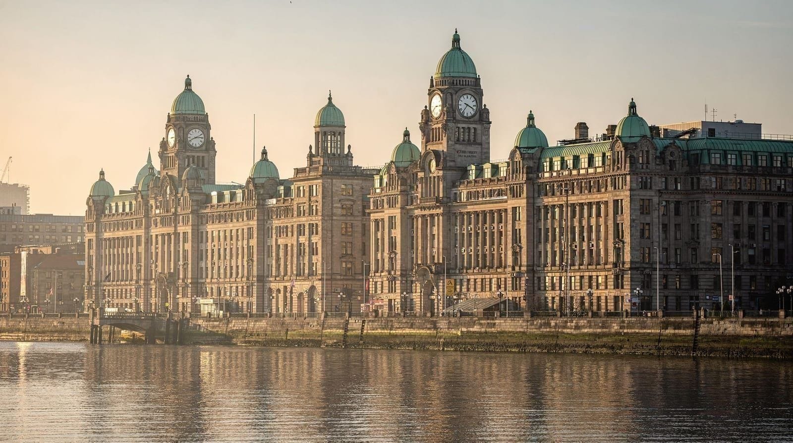 La storia dietro il lungofiume di Liverpool