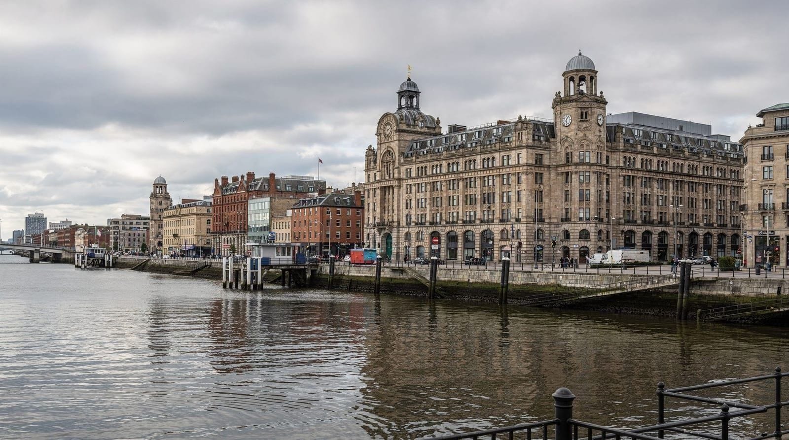 Il tour anfibio con splashdown di Liverpool
